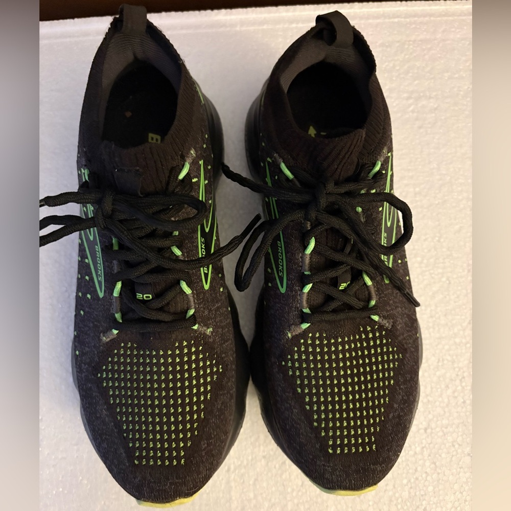Brooks Glycerin Stealthfit 20 Black and Green Running Shoes Mens 7.5/womens 9